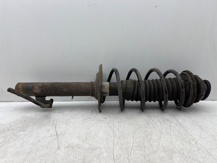 Amortisseur avant droit d'un Peugeot 107, Autos : Pièces & Accessoires, Suspension & Châssis, Peugeot, Utilisé, 3 mois de garantie