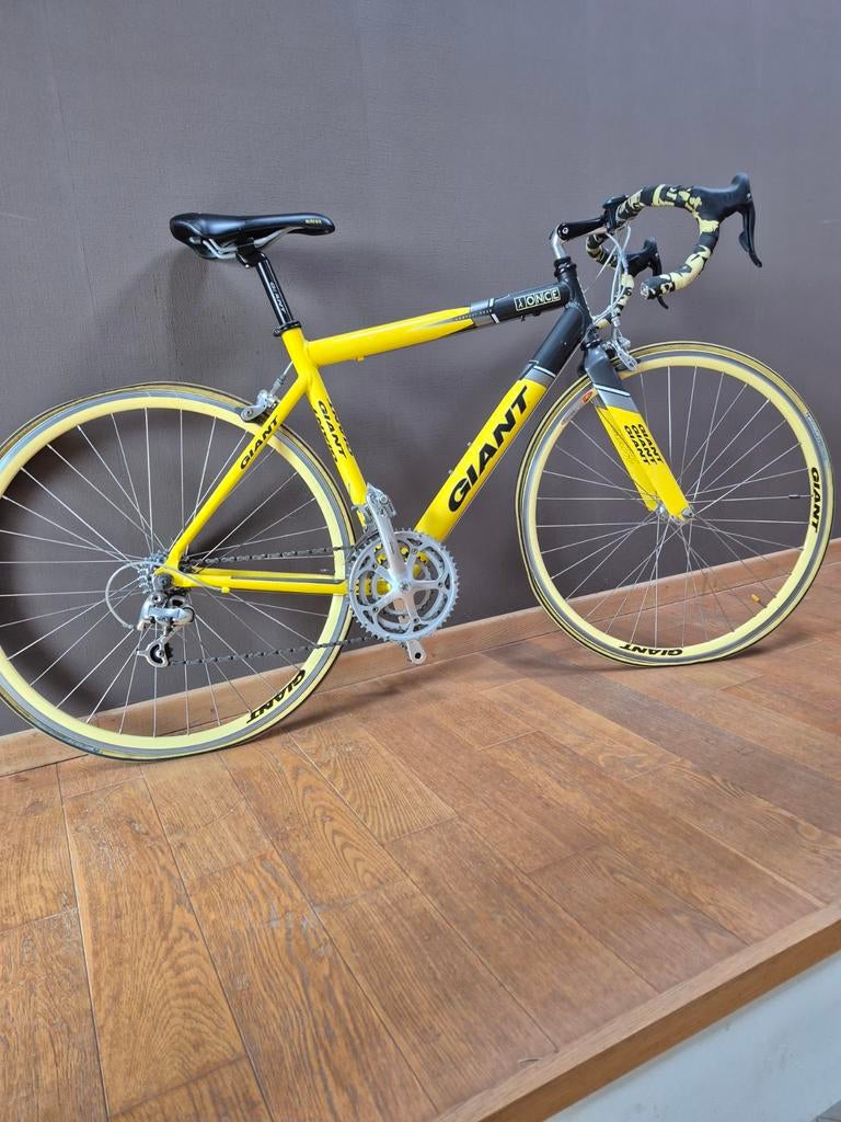 Vélo  de course, Vélos & Vélomoteurs, Vélos | Vélos de course, Enlèvement, Giant