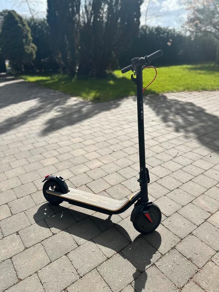 Elektrische step Bohlt Ekick 9 Pro, Vélos & Vélomoteurs, Trottinettes, Neuf, Step électrique (E-scooter), Enlèvement