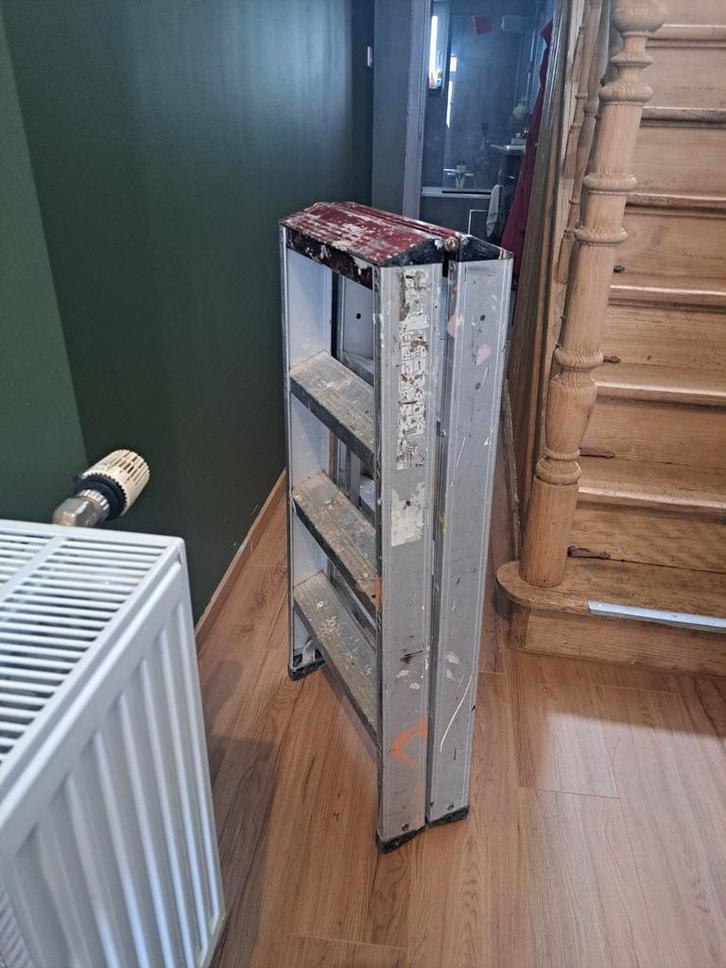 Escabeau / marchepied Altrex aluminium – 4 marches – léger e, Bricolage & Construction, Échelles & Escaliers, Enlèvement ou Envoi