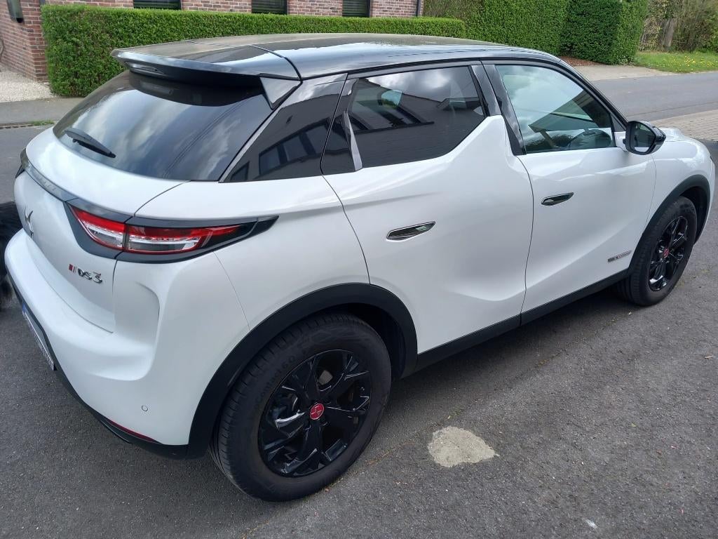 DS3, Autos, DS, 100 kW, Achat, Noir, 5 portes