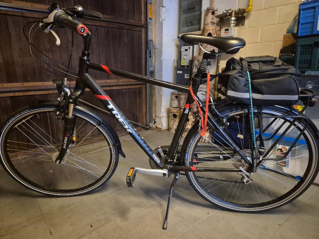 mooie stoere stadsfiets van het merk :"Trek", Fietsen en Brommers, 28 inch, Gebruikt, Vering, 10 tot 15 versnellingen