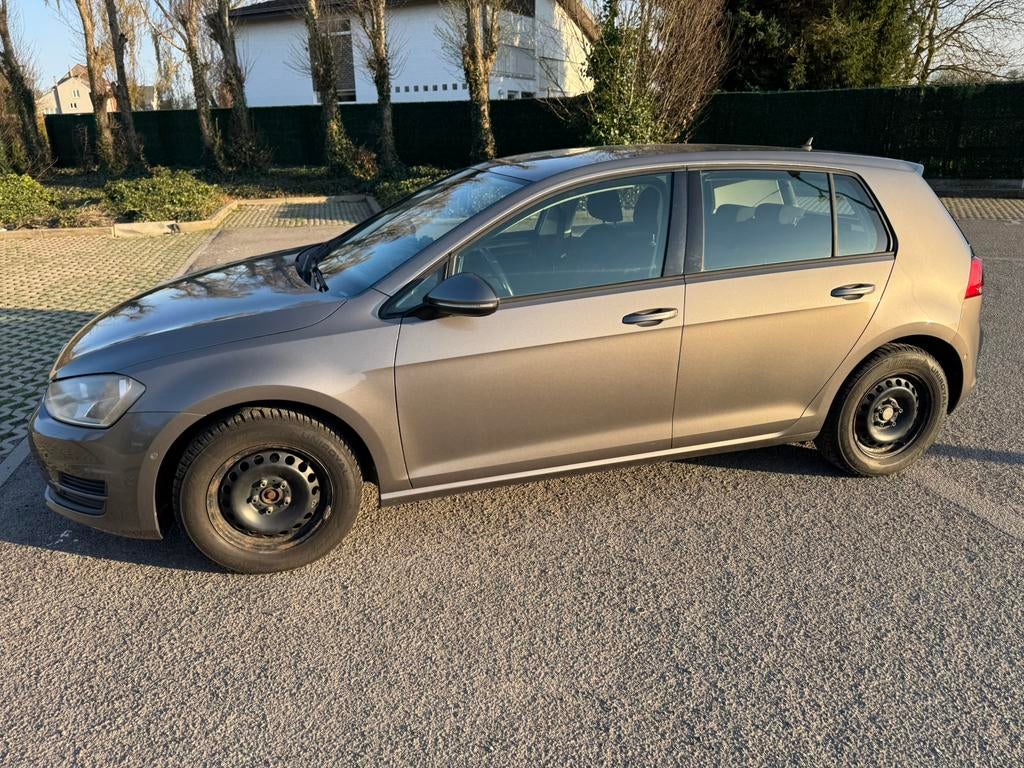 Volkswagen Golf Mk7 1.2 TSI ACC Navi 119k km 2 sets wielen, Auto's, Euro 5, Zwart, Beige, Handgeschakeld