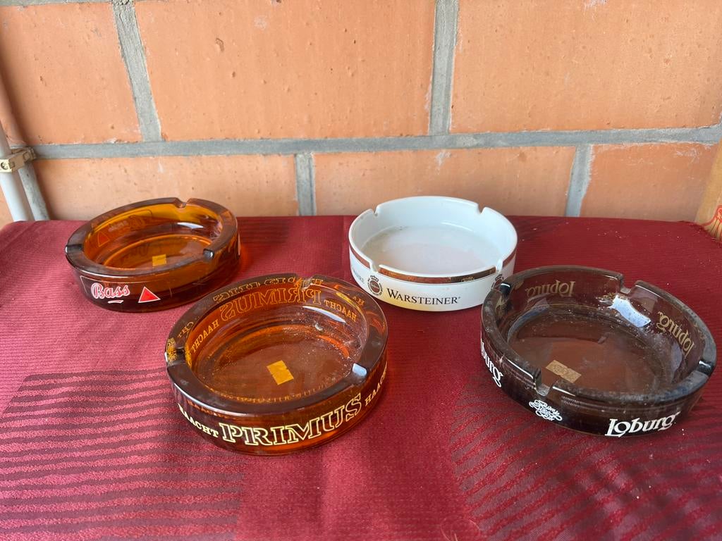 Asbakken €4 het stuk, Enlèvement ou Envoi