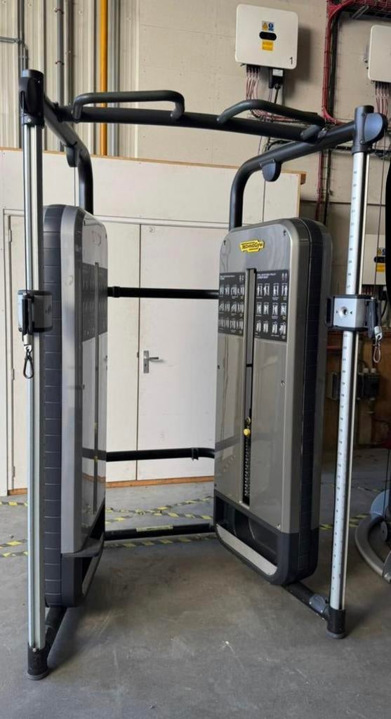 Zwarte Technogym Dual Adjustable Pulley, Sport en Fitness, Fitnessmaterialen, Gebruikt, Armen, Benen, Borst, Rug, Ophalen