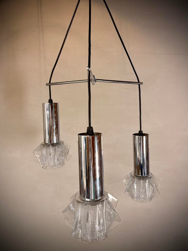 ️ Lampe en cascade design du milieu du siècle ️, Maison & Meubles, Lampes | Suspensions, Comme neuf, 75 cm ou plus, Verre, Métal