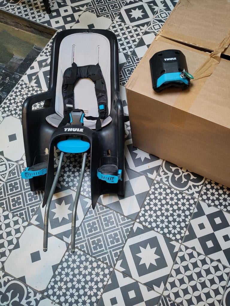 Thule Ride Along Siège Enfants (très solide), Repose-pieds, 9 à 36 kg, Enlèvement, Utilisé
