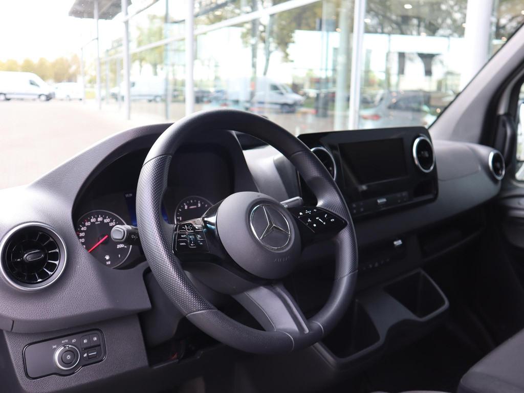 Mercedes-Benz Sprinter 317 L2H2 DC 6 pers. 3.5T TREKHAAK, Automaat, 4 deurs, Euro 6, 4 cilinders