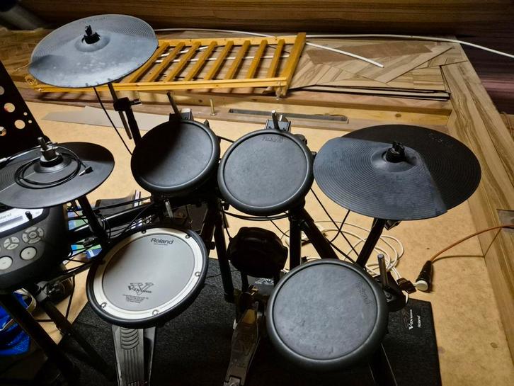 Roland td 11 met td 6 module, Musique & Instruments, Batteries & Percussions, Comme neuf, Roland, Électronique, Enlèvement