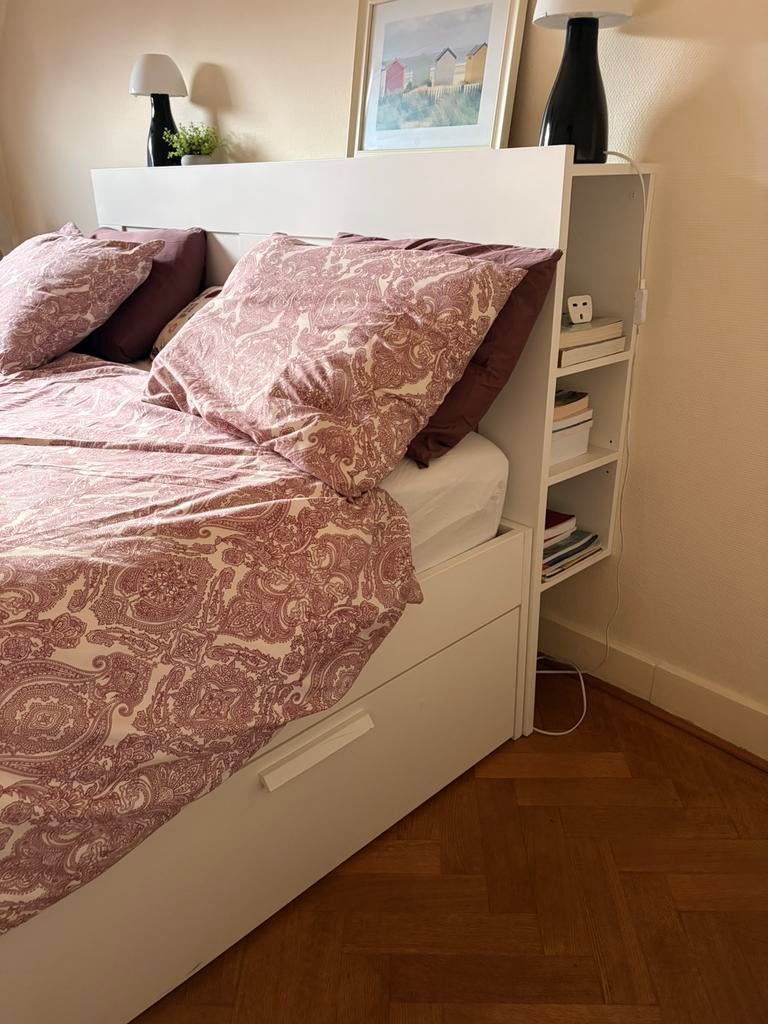 Lit Malm Ikea, Enlèvement, Utilisé, Deux personnes