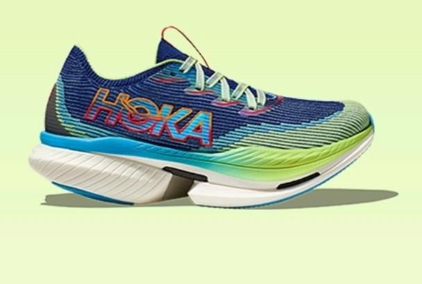 Hoka Cielo X1 hardloopschoenen (maat 44) met carbonplaat, Sport en Fitness, Loopsport en Atletiek, Ophalen