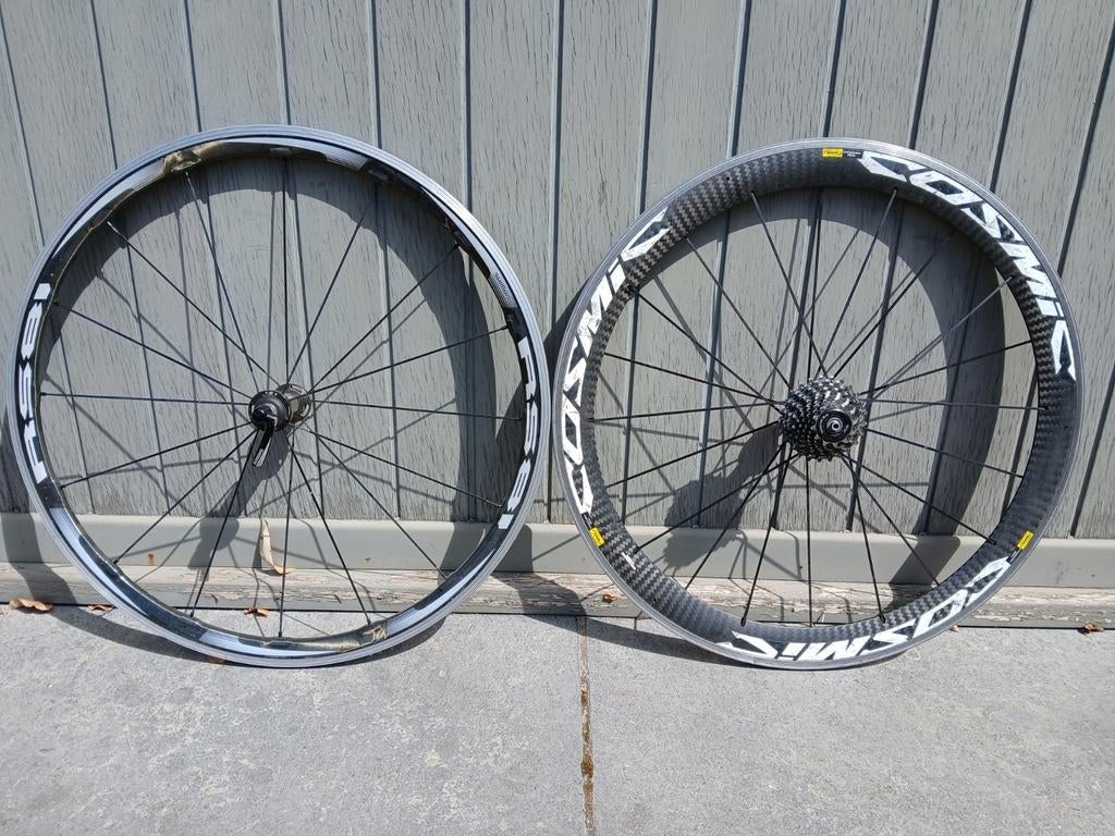 Paire de roues de vélo de route en carbone de 28 pouces, Vélos & Vélomoteurs, Enlèvement, Carbone