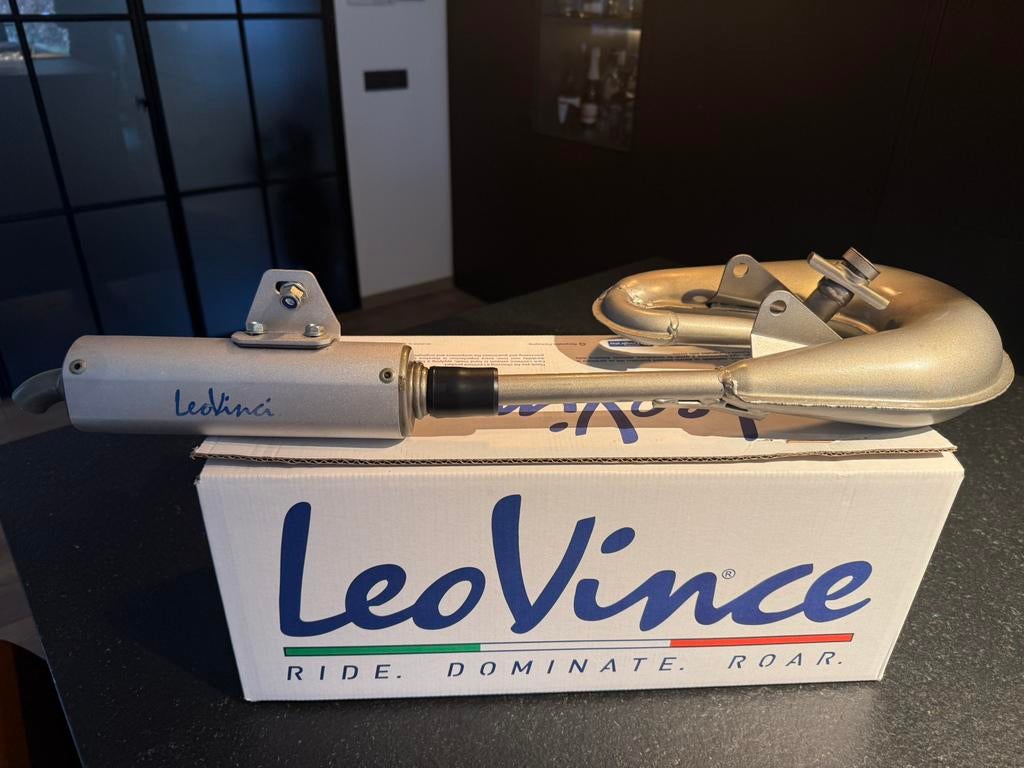 Honda Camino Leo 2 met nos Leo 2 demper, Vélos & Vélomoteurs, Pièces de cyclomoteur | Général, Pot d'échappement, Enlèvement ou Envoi