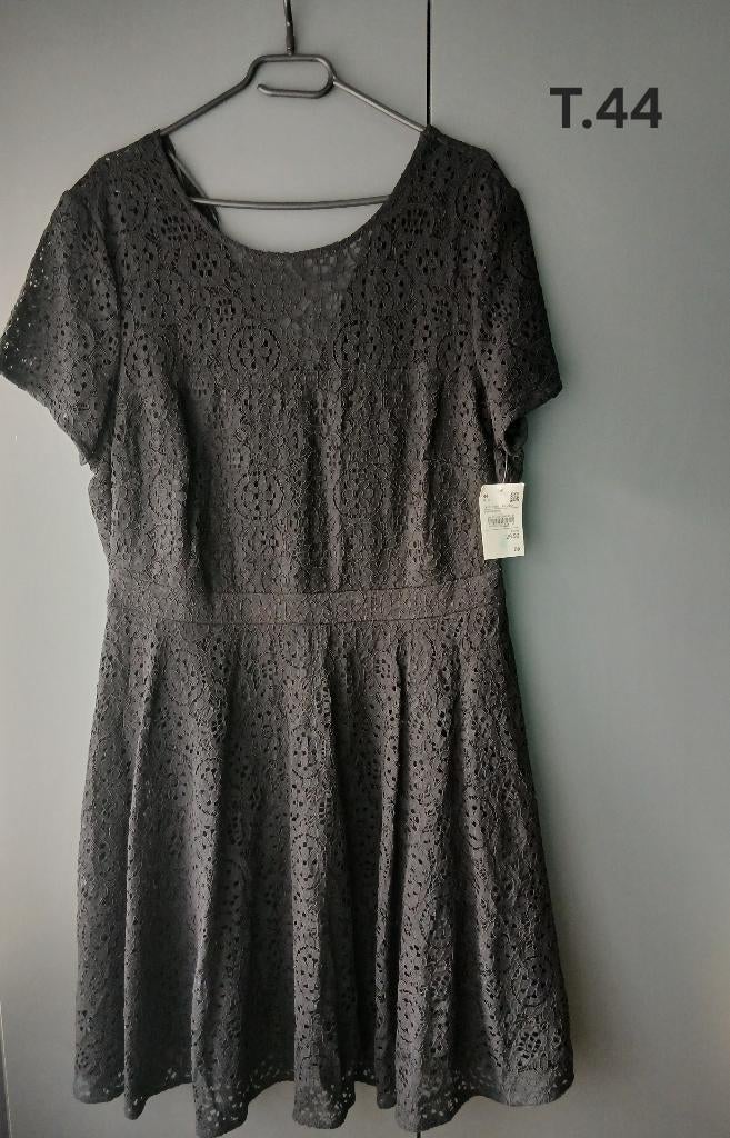 Robes neuves été femme, Enlèvement, Longueur genou, C&A, Taille 42/44 (L)