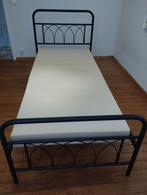 A donner cadre de lit + matelas 90200