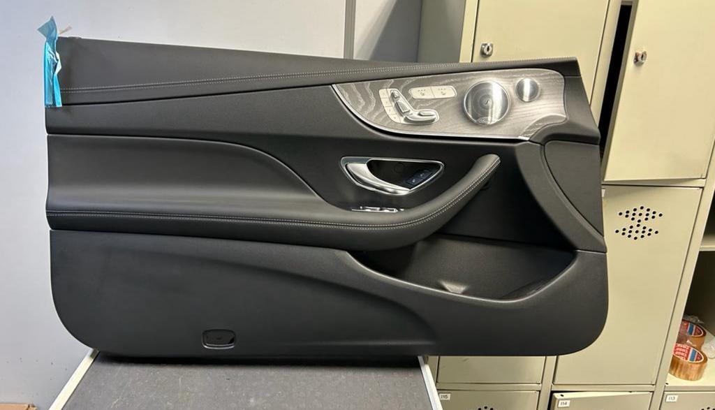 Mercedes E classe deurpanelen te koop, Auto's, Mercedes-Benz, Particulier, Ophalen