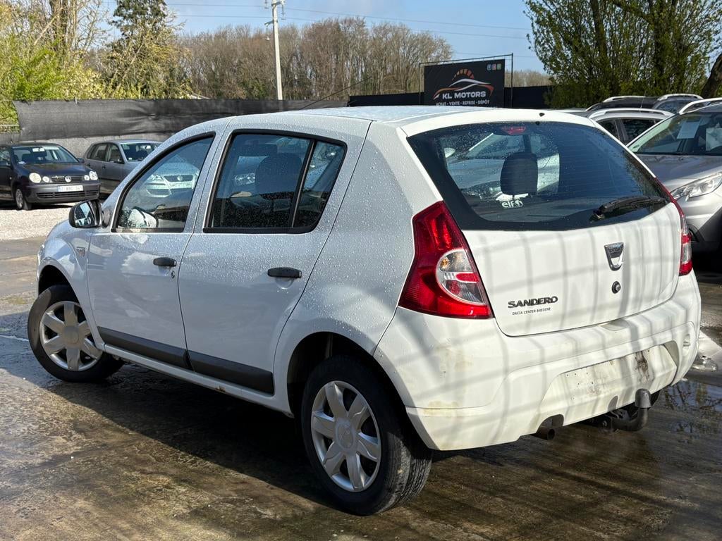 DACIA SANDERO 1.2i ESSENCE 122 000KM CARPASS 2012 EURO 5, Auto's, Voorwielaandrijving, Euro 5, Stof, Zwart