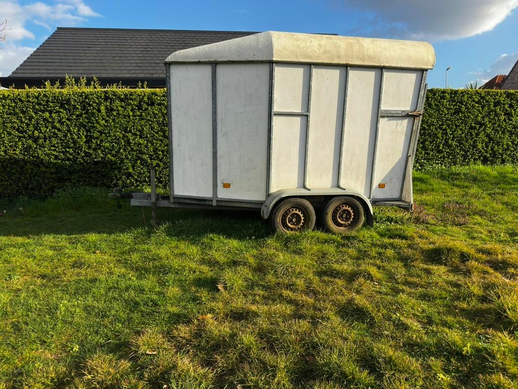 Paardentrailer / Gesloten aanhangwagen MTM 1500 kg, Auto diversen, Aanhangers en Bagagewagens, Gebruikt, Ophalen