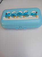 Blauwe lunchdoos van de smurfen van Tupperware te koop., Huis en Inrichting, Ophalen