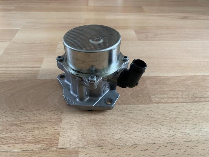 vacuumpomp diesel 146502327R 1.5 DCI 85 KW renault mercedes, Auto-onderdelen, Motor en Toebehoren, Gebruikt, Ophalen of Verzenden