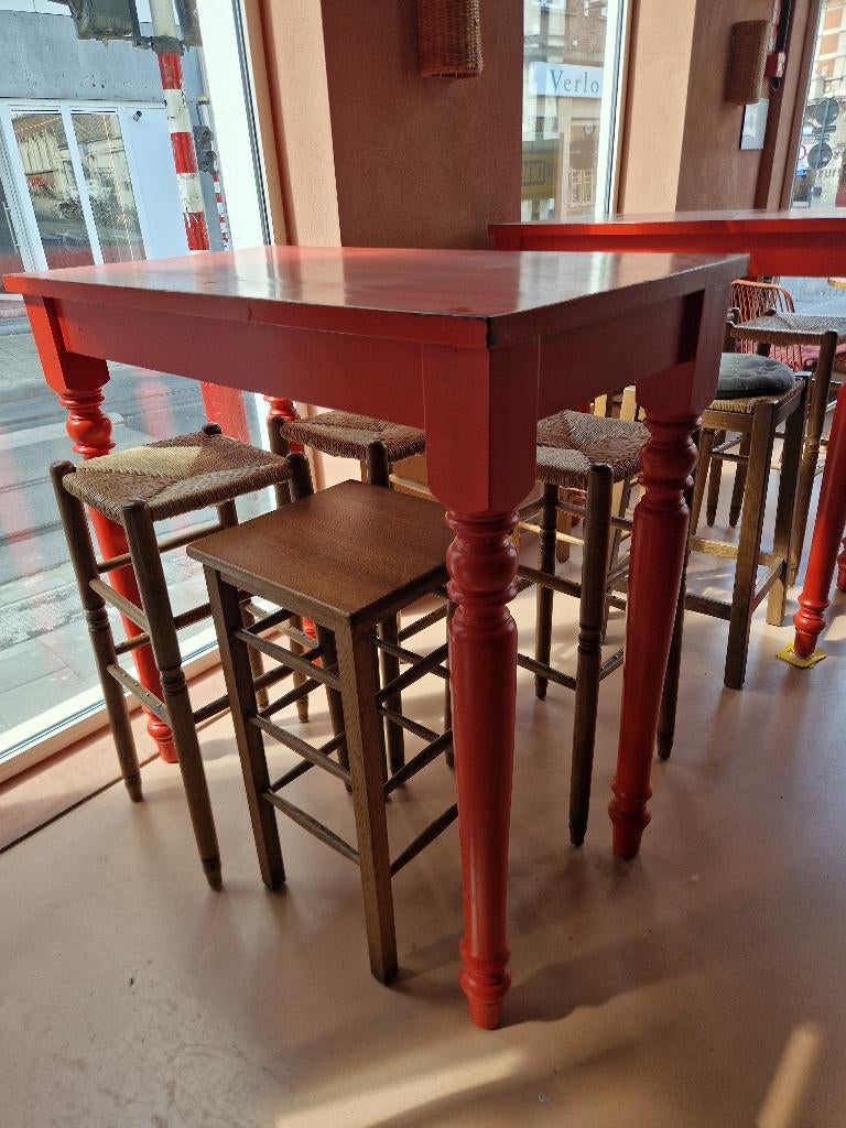 3 grandes tables en bois rouge+10 tabourets - Set Horeca/bar, Enlèvement, Utilisé