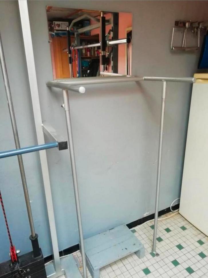 Machine pour dips, Sports & Fitness, Équipement de fitness, Enlèvement