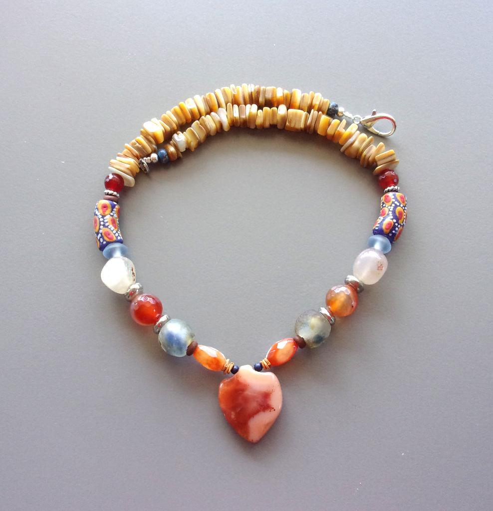 Schattige ketting voor dames met hanger hart in carneool, Nieuw, Oranje, Ophalen of Verzenden, Steen of Mineraal