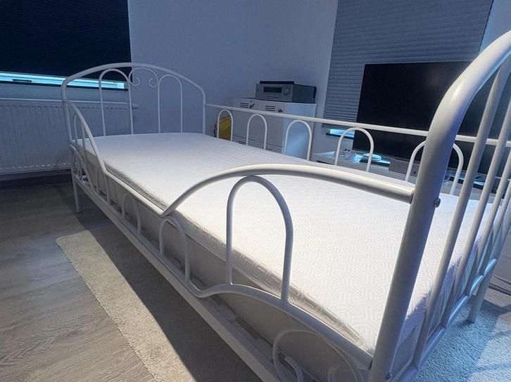 Lit en métal complet, Maison & Meubles, Chambre à coucher | Lits, Utilisé, Une personne, Métal, Blanc, Enlèvement