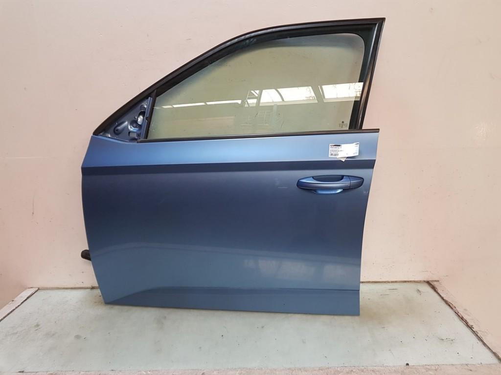 PORTE AVANT GAUCHE Skoda Fabia III (NJ3) (01-2014/06-2021), Utilisé, Gauche, Skoda, Porte