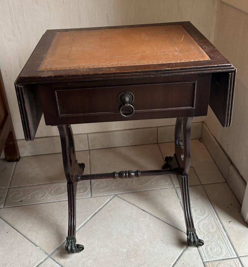 Vintage opvouwbare bijzettafel van bruin leer en hout, Huis en Inrichting, Tafels | Salontafels, Gebruikt, 50 tot 75 cm, Minder dan 50 cm
