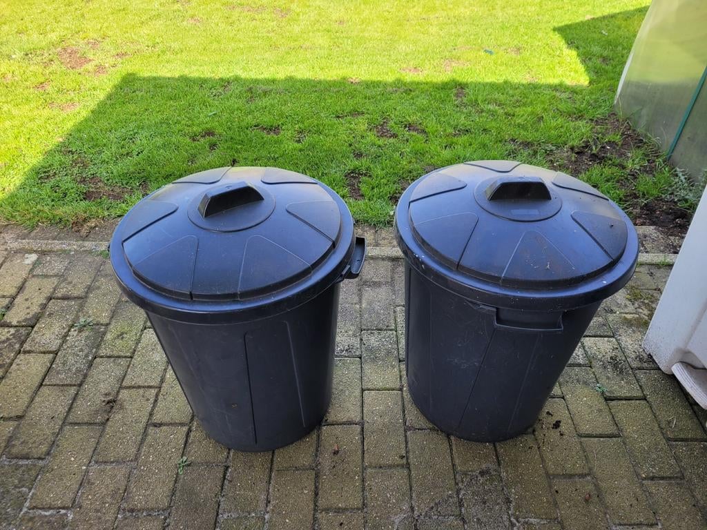 Vuilbak te koop 6 euro/stuk, Ophalen