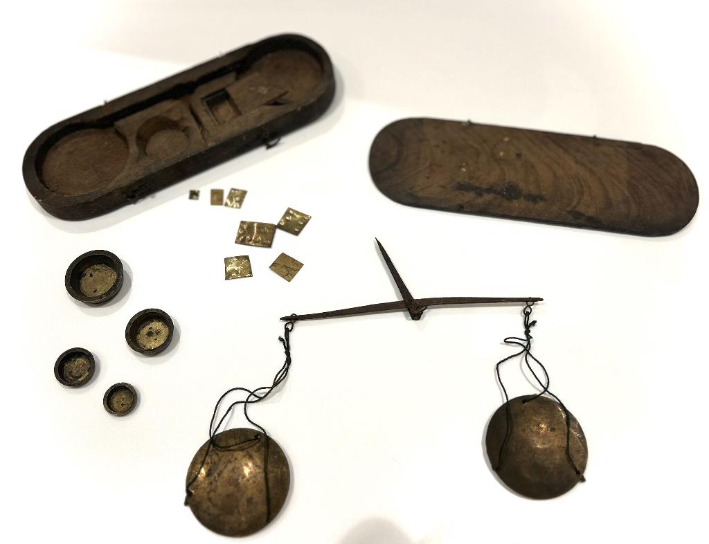 18de eeuws juwelen diamant goud weegschaal balans, Antiek en Kunst, Ophalen of Verzenden