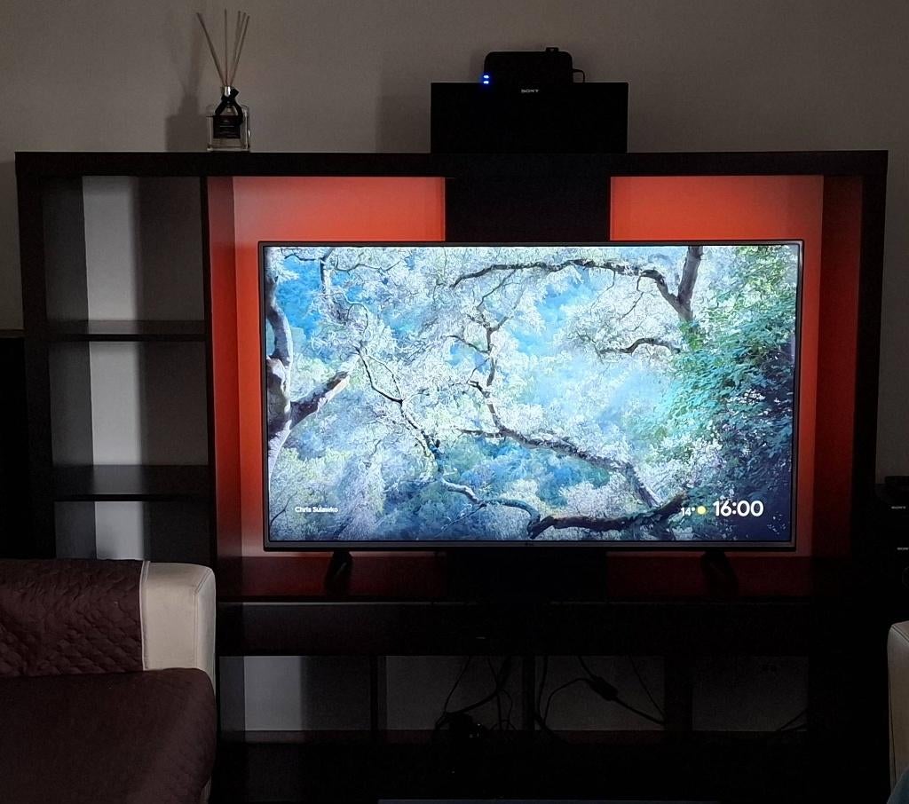 TV Storage / Stockage de Télévision (Déménagement), Enlèvement, Comme neuf