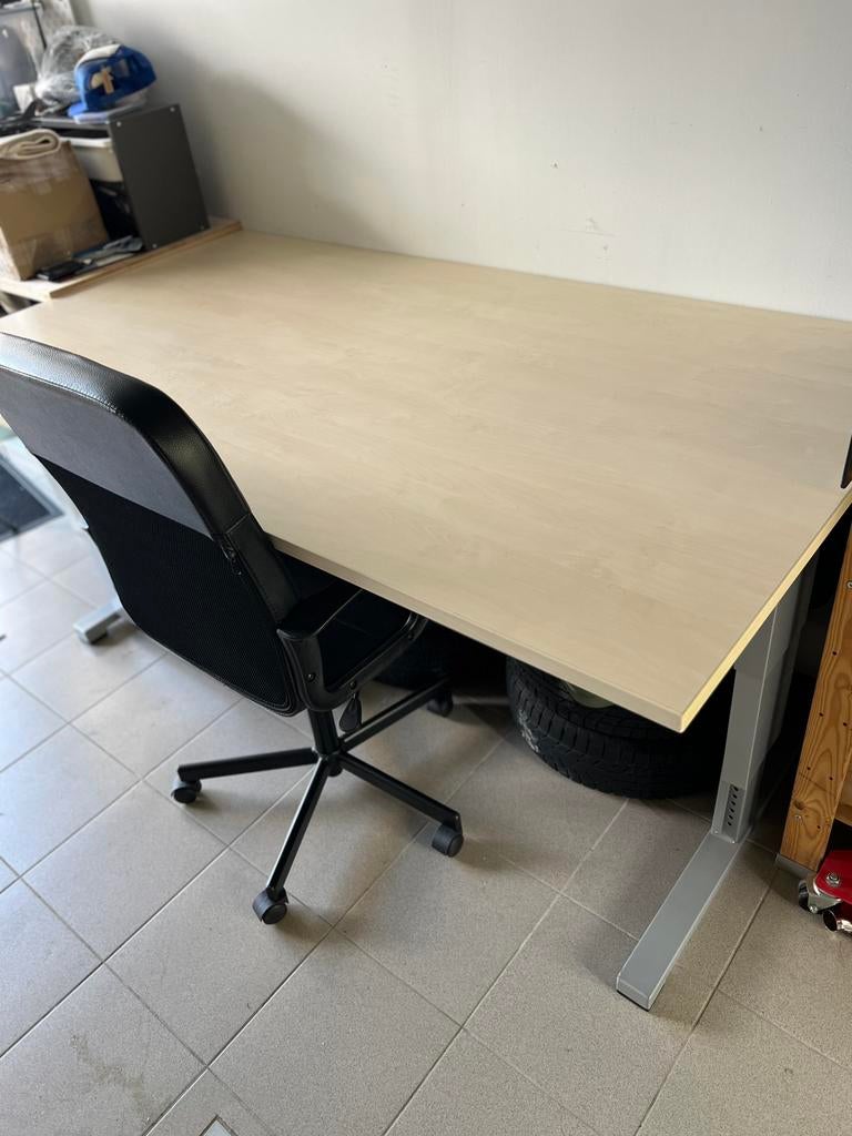 Bureau professionnel et chaise, Maison & Meubles, Bureaux, Enlèvement