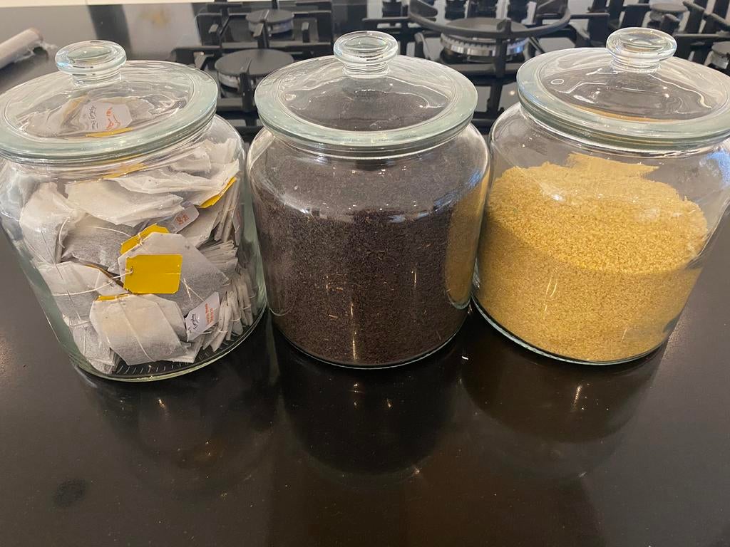 3 mooie glazen voorraadpotten: PER STUK €5, Ophalen