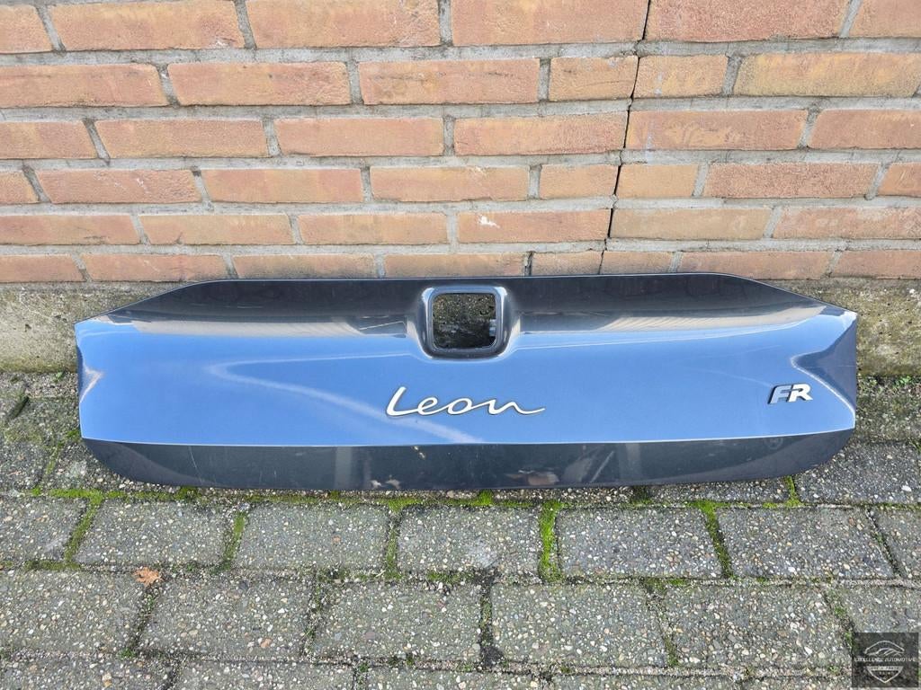 Cache-hayon pour Seat Cupra Leon 5FA 20+ Combi 5FE853640, Autos : Pièces & Accessoires, Autovia A-2, Km 585 585
08760  Martorell, ES