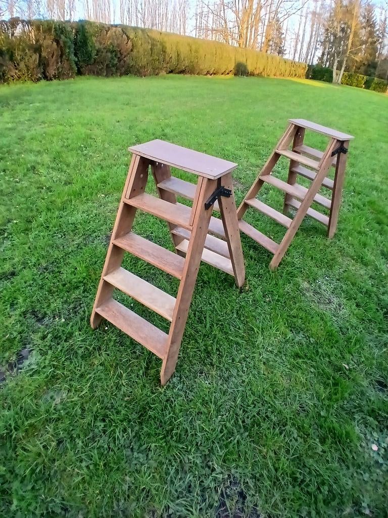 2 houten trapladders, Ophalen