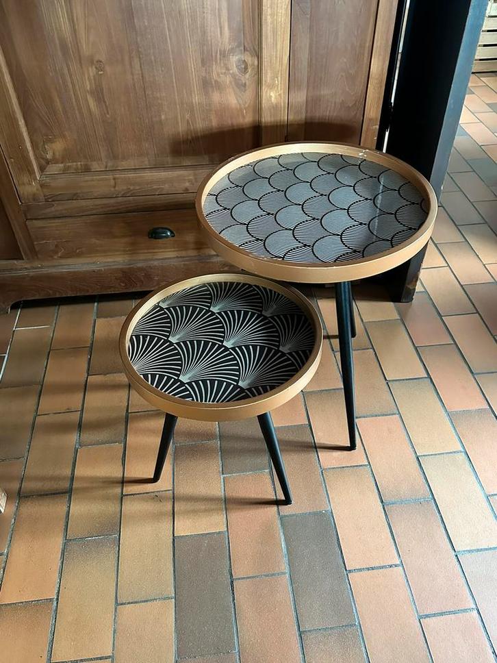 Set van 2 nesttafels! Moderne/Scandinavische stijl, Huis en Inrichting, Tafels | Bijzettafels, Gebruikt, Rond, 45 tot 60 cm, Minder dan 55 cm