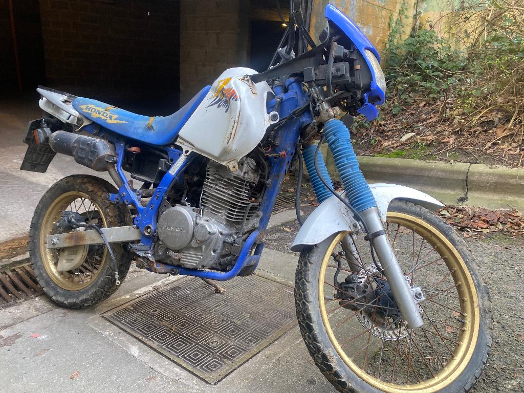 Honda dominator 650cc 38000km !!!, Motos, Enlèvement