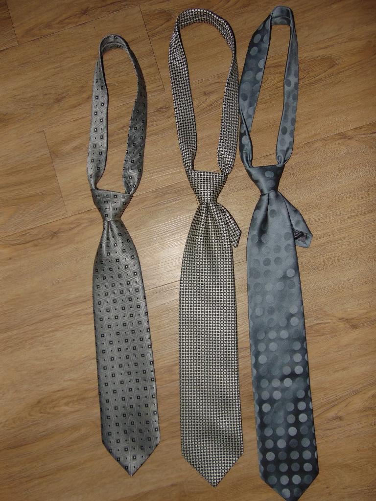 Stropdassen in prima staat, Ophalen of Verzenden, Gedragen, Grijs, Met patroon