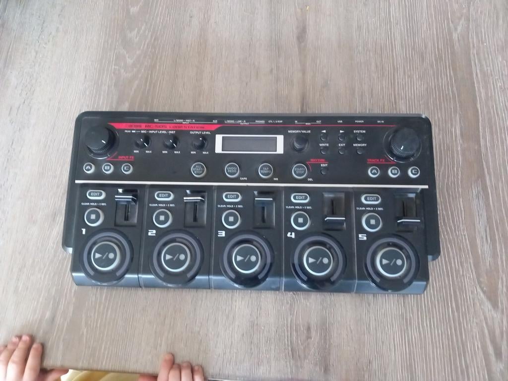 BOSS RC-505 Loop Station, Ophalen