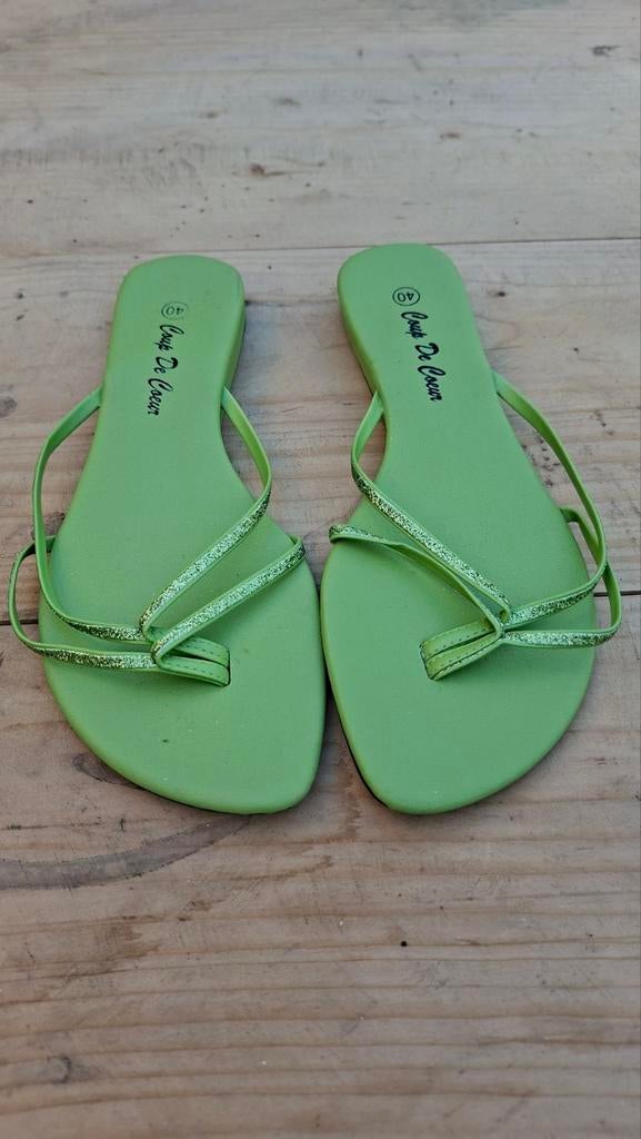 Slippers maat 40, Enfants & Bébés, Maillots de bain pour enfants, Enlèvement, Neuf, Fille