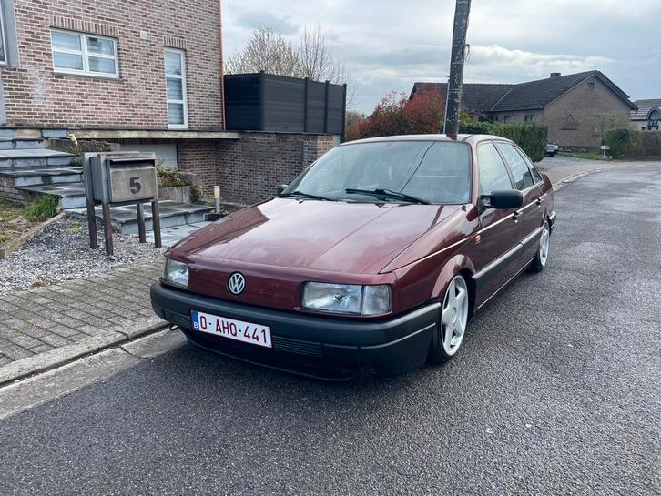 Vw passat 35i, Autos, Volkswagen, Particulier, Passat, Radio, Diesel, Berline, 4 portes, Boîte manuelle, Rouge, Gris, Autre, Enlèvement