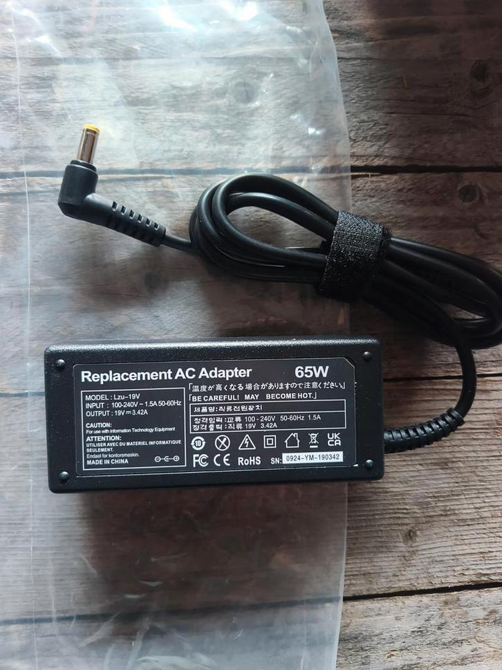 Nieuwe 65W laptop oplader / AC adapter 19V 3.42A universeel, Computers en Software, Laptop-opladers, Nieuw, Ophalen