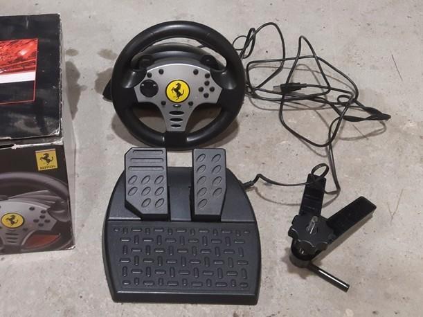 Volant de course Trustmaster pour PS3 et PC, Consoles de jeu & Jeux vidéo, Consoles de jeu | Sony Consoles | Accessoires, Neuf