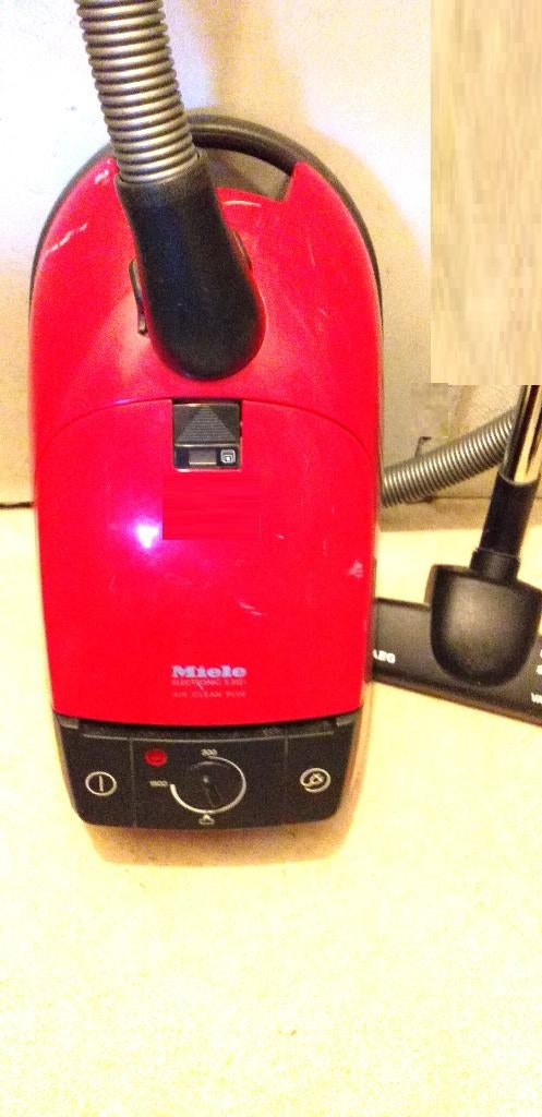 MIELE stofzuiger 1400 Watt + 3 zakken, Verzenden, Stofzuiger