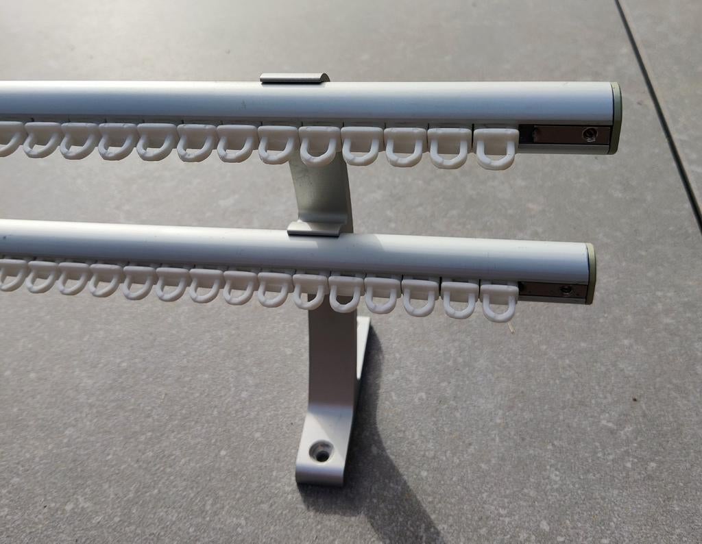 Tringle à rideaux en aluminium, Maison & Meubles, Ameublement | Rideaux & Stores à lamelles, Enlèvement