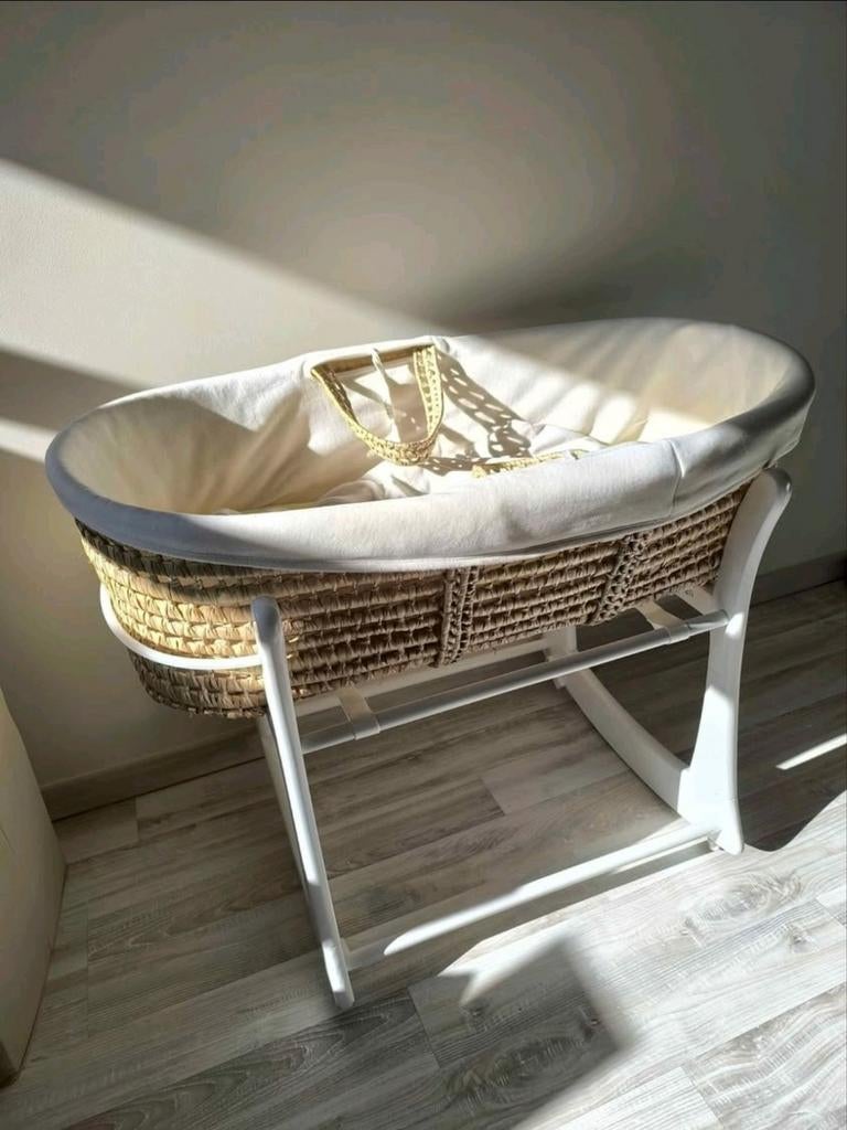 Berceau en osier, Enfants & Bébés, Berceaux & Lits, Enlèvement, Berceau