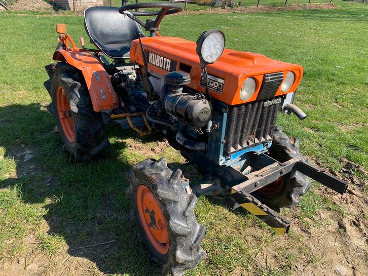 Kubota B7000 4x4, Articles professionnels, Agriculture | Tracteurs, Enlèvement