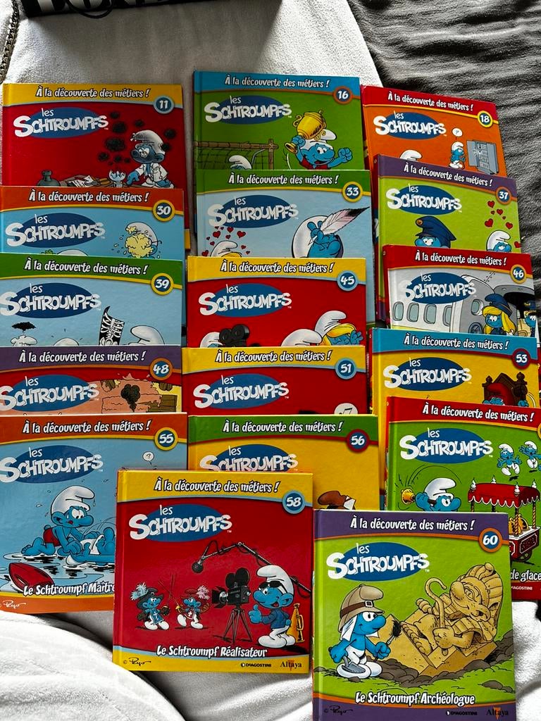 Lot De 8 Figurines Schtroumpfs En Plâtre – Collection – BD